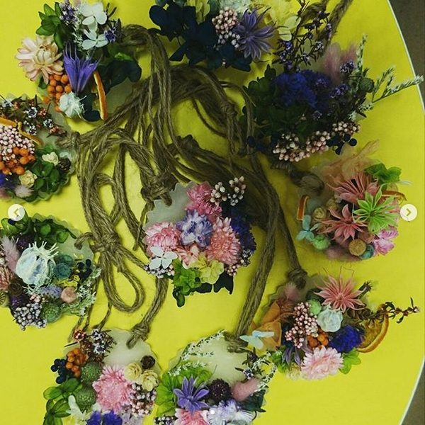 狭山市内にて高校保護者対象アロマワックスサシェ講座