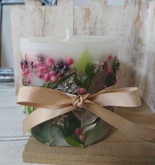 手作りのボタニカルキャンドル